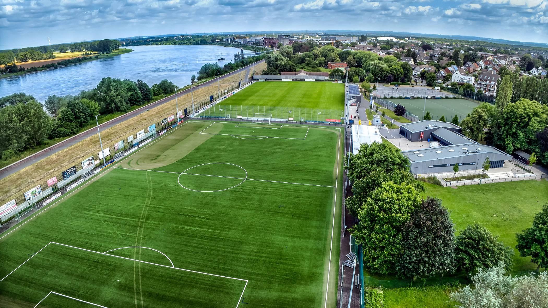 Merkur Spielbanken Rheinstadion - Bild 1